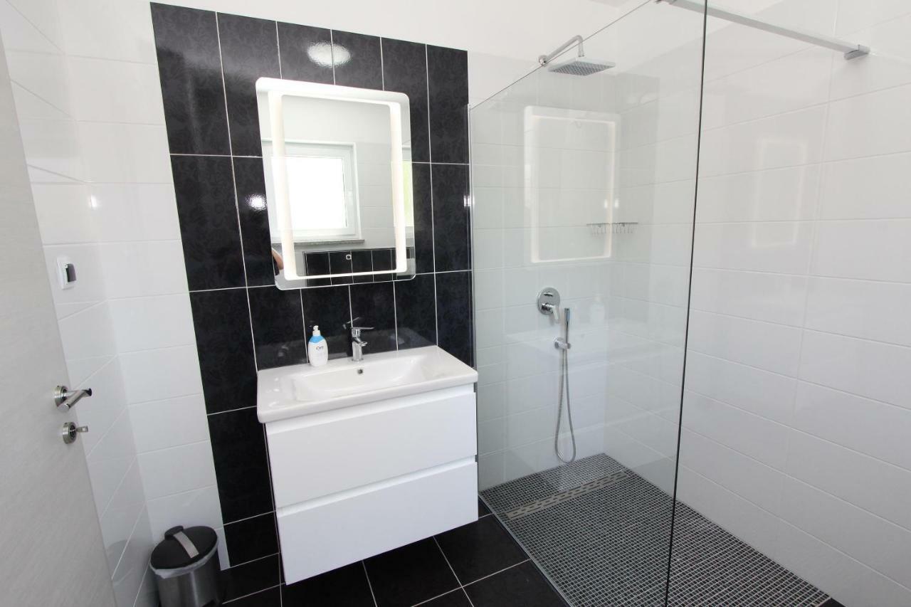 רוביני Apartment Karlo 2 מראה חיצוני תמונה