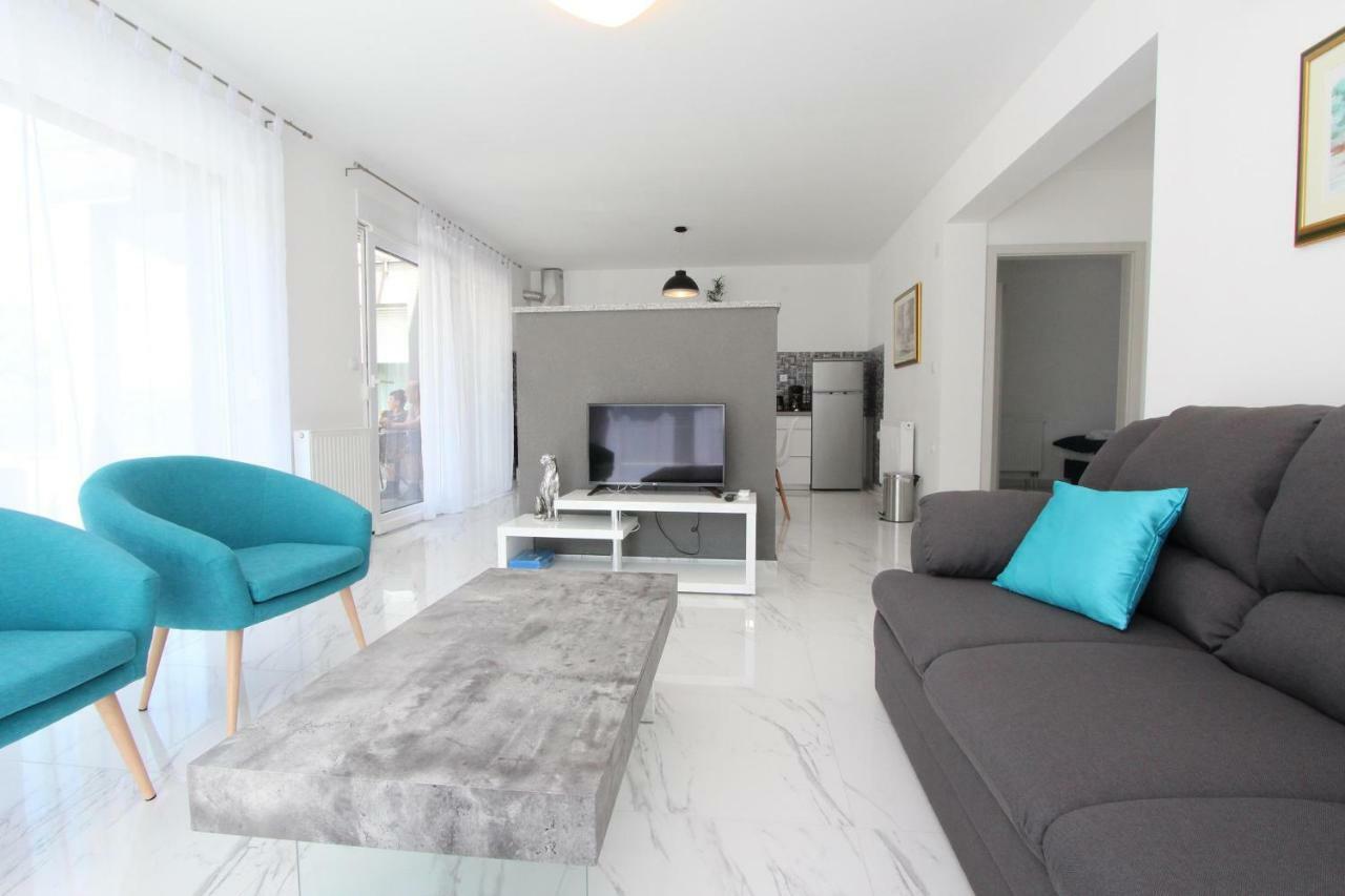רוביני Apartment Karlo 2 מראה חיצוני תמונה
