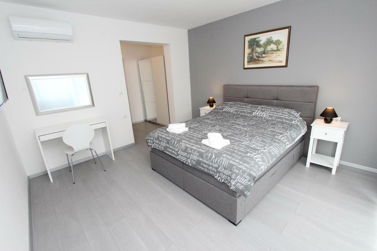 רוביני Apartment Karlo 2 מראה חיצוני תמונה